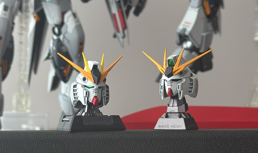 [MG] RX-93 υ Gundam Ver.Ka_13.jpg