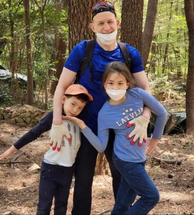 인터뷰 난입 어린이 근황_2.jpg