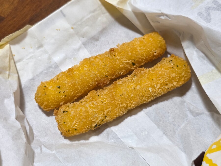 처음 먹어 본 맘스터치 언빌리버블버거_2.png