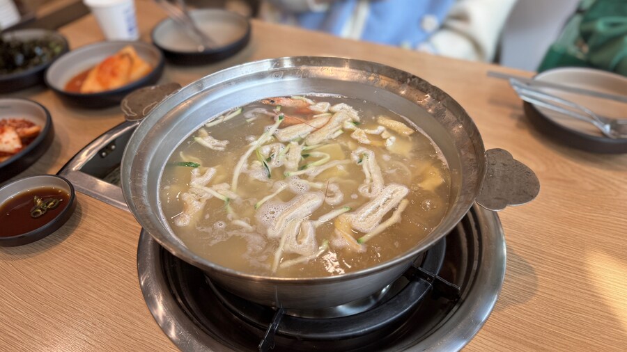 밖에서 밥 먹습니다 - 분당 서현, 팔당원조칼제비_4.jpg