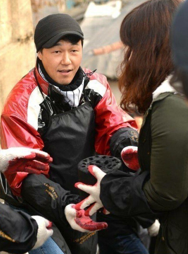 그냥 봉사활동입니다 믿어주세요_1.jpg