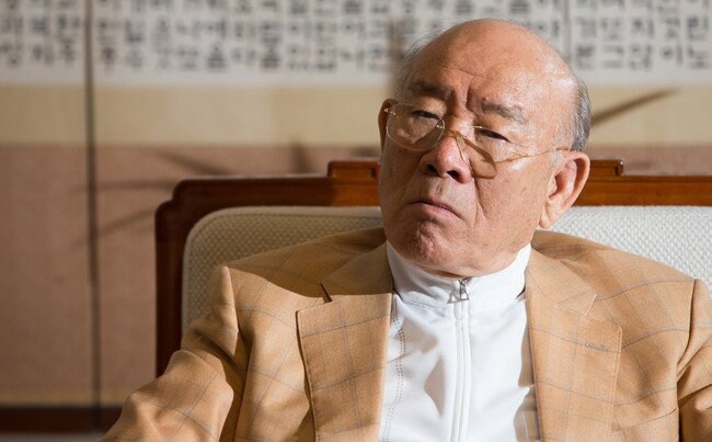 조진웅은 법적으로 이미 죗값 다 치룬거 아니냐고????_1.jpg