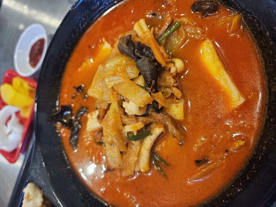 홍콩반점 탕찜밥_2.jpg