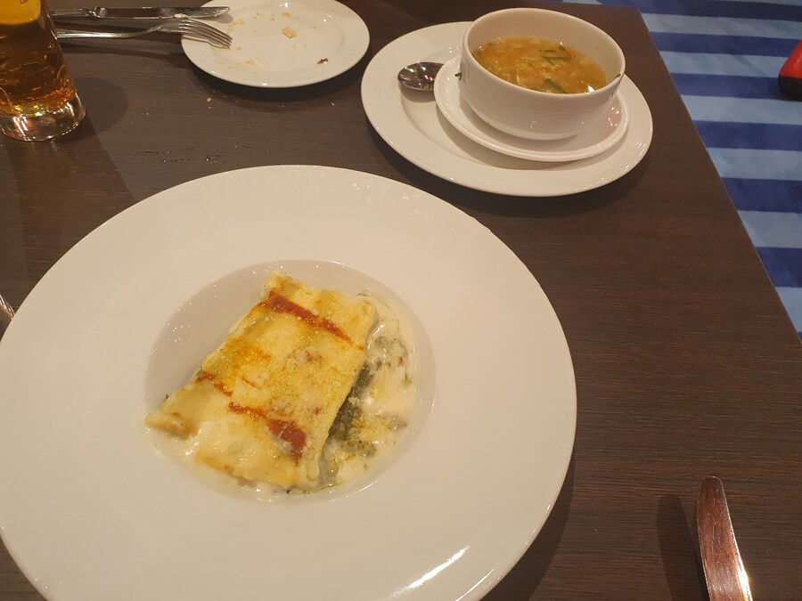 크루즈 여행 3박 동안 먹은 것들(스압)_14.jpg