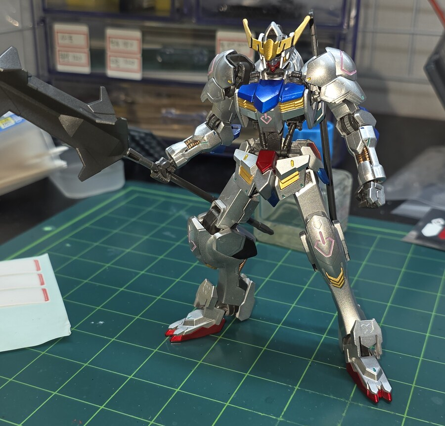 내 ㅈ망한 발바토스 도색이나 봐줘_1.png