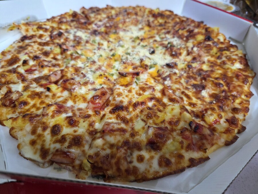 간만에 먹은 영구스 피자 치즈 도이치_4.jpg