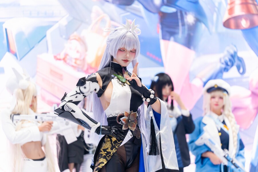 니케)AGF)공식부스 나유타 코스프레_11.jpg