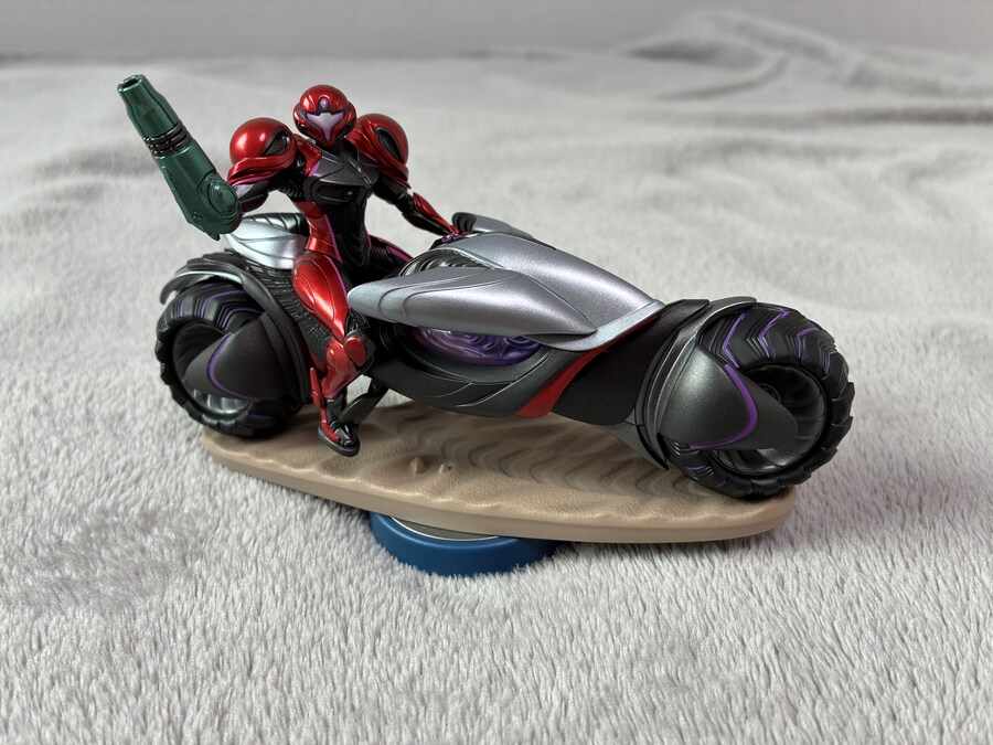 (사진추가) 메트로이드 프라임 4 사일럭스 실물샷 및 아미보 기능_8.jpg