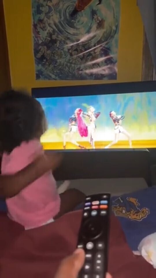 ??? : 케데헌 그거 흥해봤자 우리가 만든거 아니라 돈 못벌잖아?_3.jpg