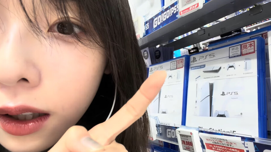 사일런트힐f) 드디어 플스5 구매한 히나코_2.jpg