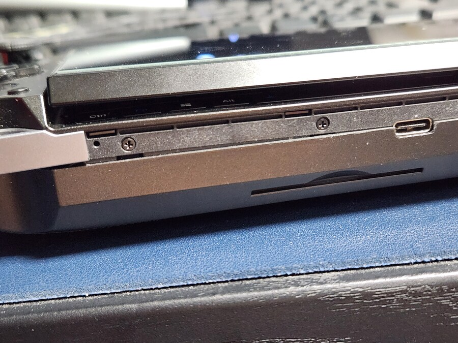 GPD WIN4 배터리 교체_2.jpg