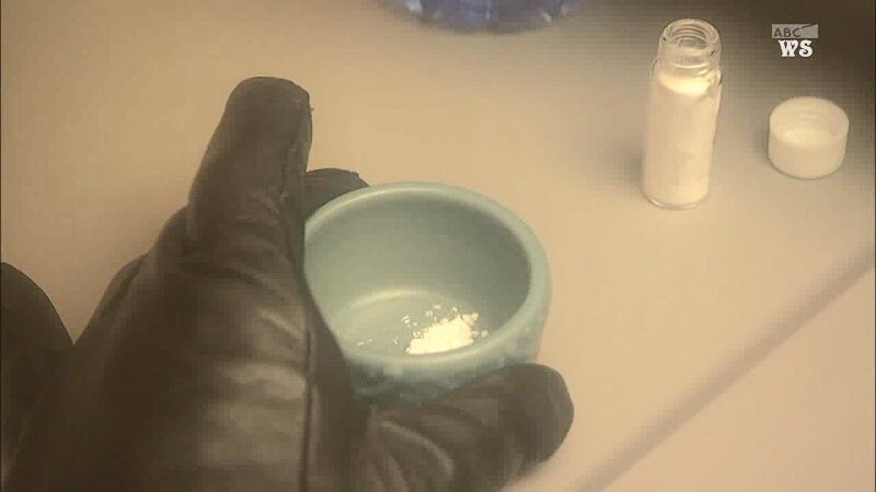 "당신이 죽인 사람이 인간같지도 않은 놈이였다고요? 당신도 마찬가지입니다"_23.jpg