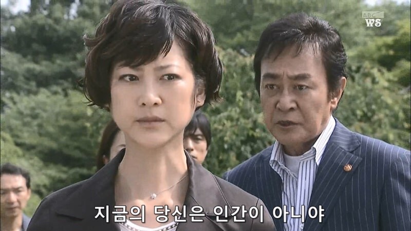 "당신이 죽인 사람이 인간같지도 않은 놈이였다고요? 당신도 마찬가지입니다"_32.jpg