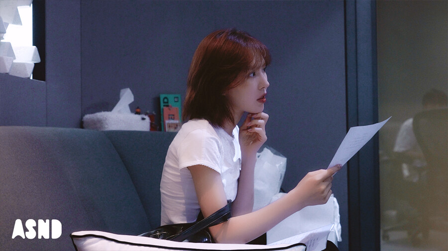 [웬디] WENDY - 'Believe' 레코딩 비하인드_1.jpg