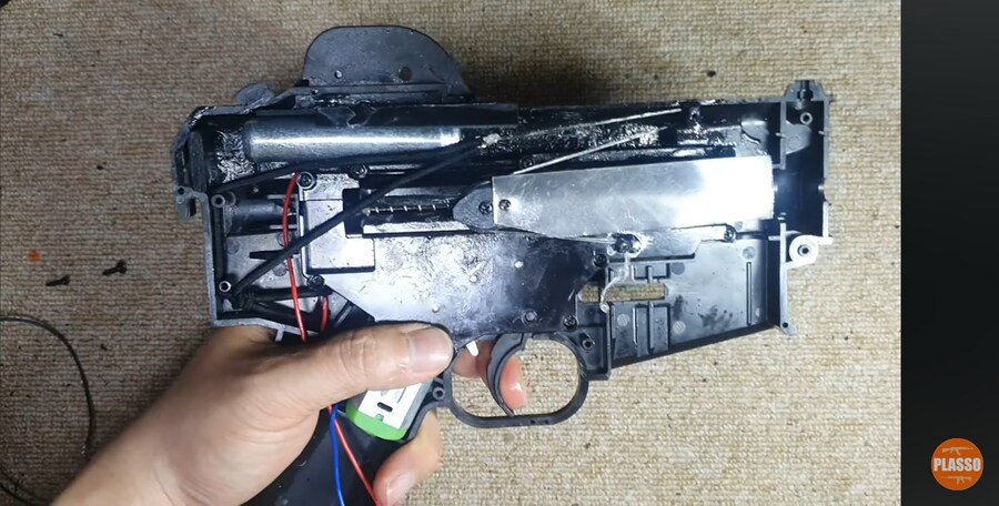 이상한걸로 에어소프트건 유튜버 탄압하는 정부.jpg_4.jpg