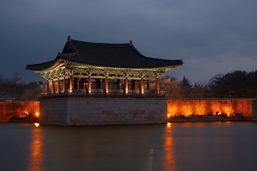 신라사람들이 아플때 가는 곳_1.jpg