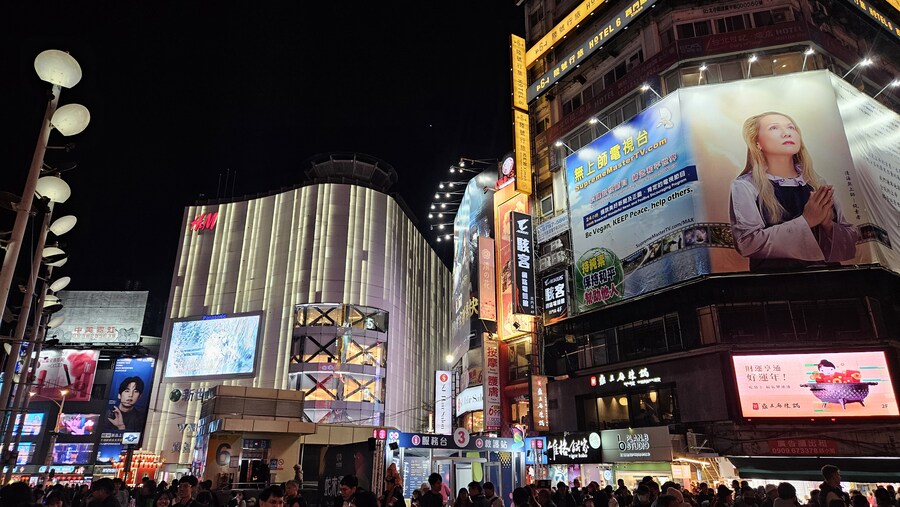 [대만]타이페이 도착하면 여기부터 간다는 유명 곱창국수 아종면선_2.jpg