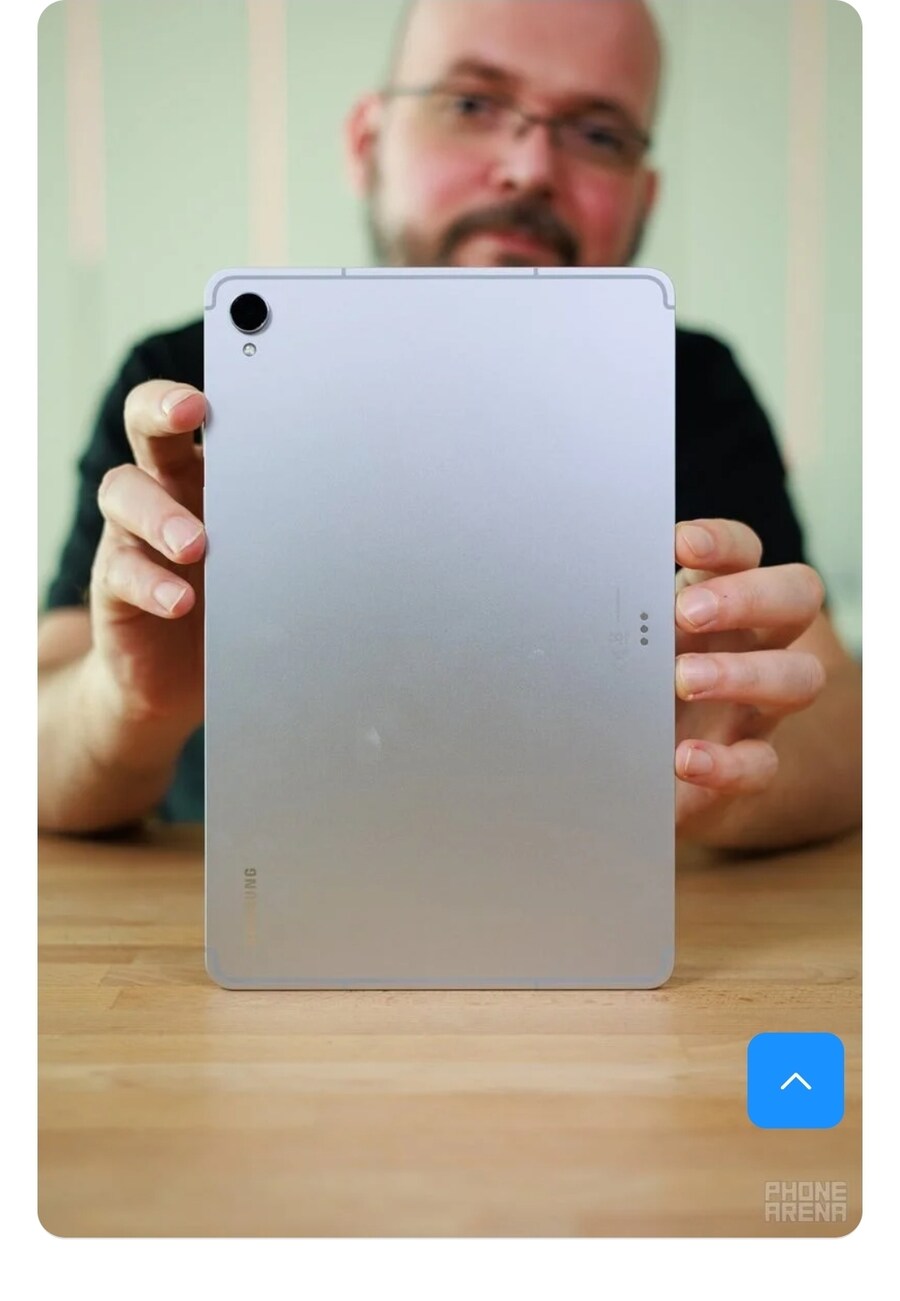 왜 트라이 폴드 핸드폰은 그들이 약속한 태블릿 대체품이 아니죠?_7.jpg