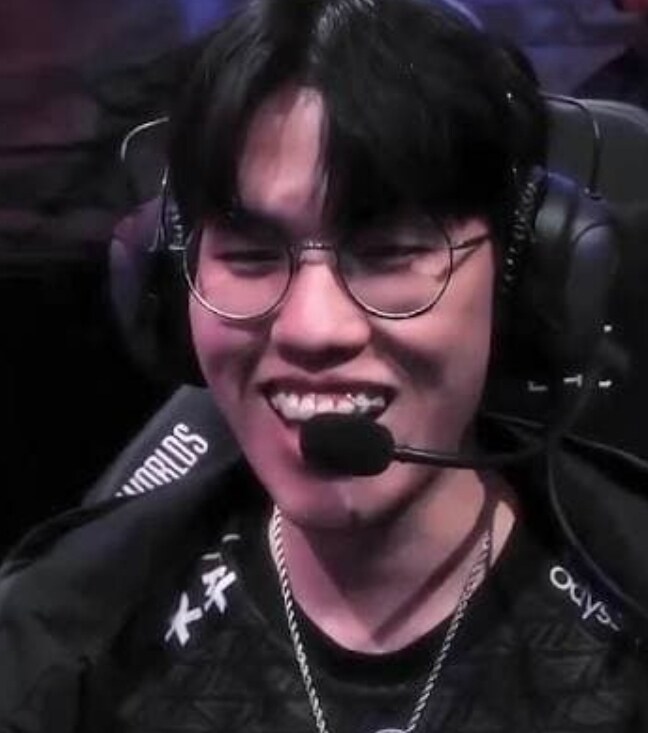 롤) "형들 왜 이렇게 기운이 없어요?"_5.jpg