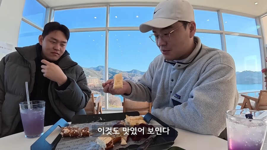 남자들이 고급 카페에 가면 벌어지는 일.jpg_26.png