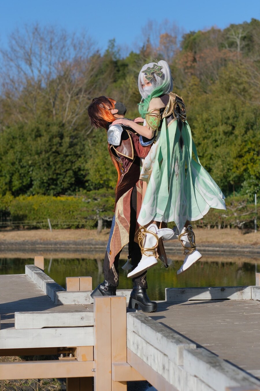 어느 일본 코스어의 중2 VS 고2 코스 사진_3.jpg