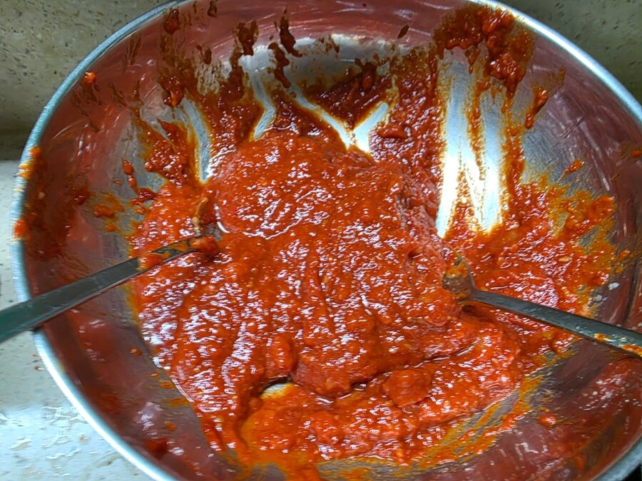 직장에서 3천원씩 걷어서 해먹는 점심 미나리삼겹살_5.jpg