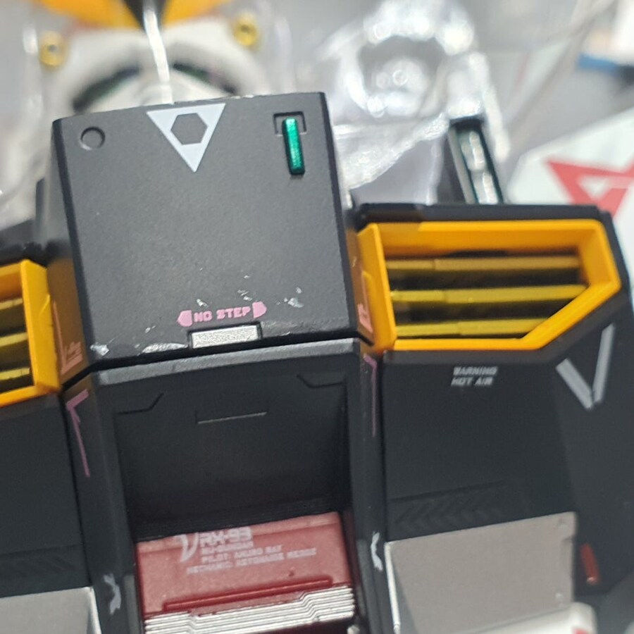 리버샷 맞은 메스 뉴건담 수리_80.png