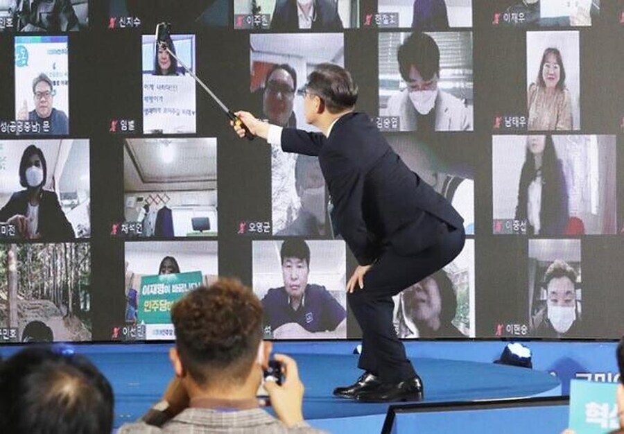 조국 망해서 정15로 억지 잠룡 만들기 프로젝트 시작한듯_1.jpg