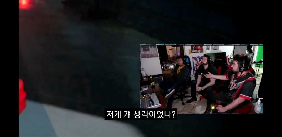 한창 논란이었던 소니 플스 검열 이중잣대.jpg_3.jpg