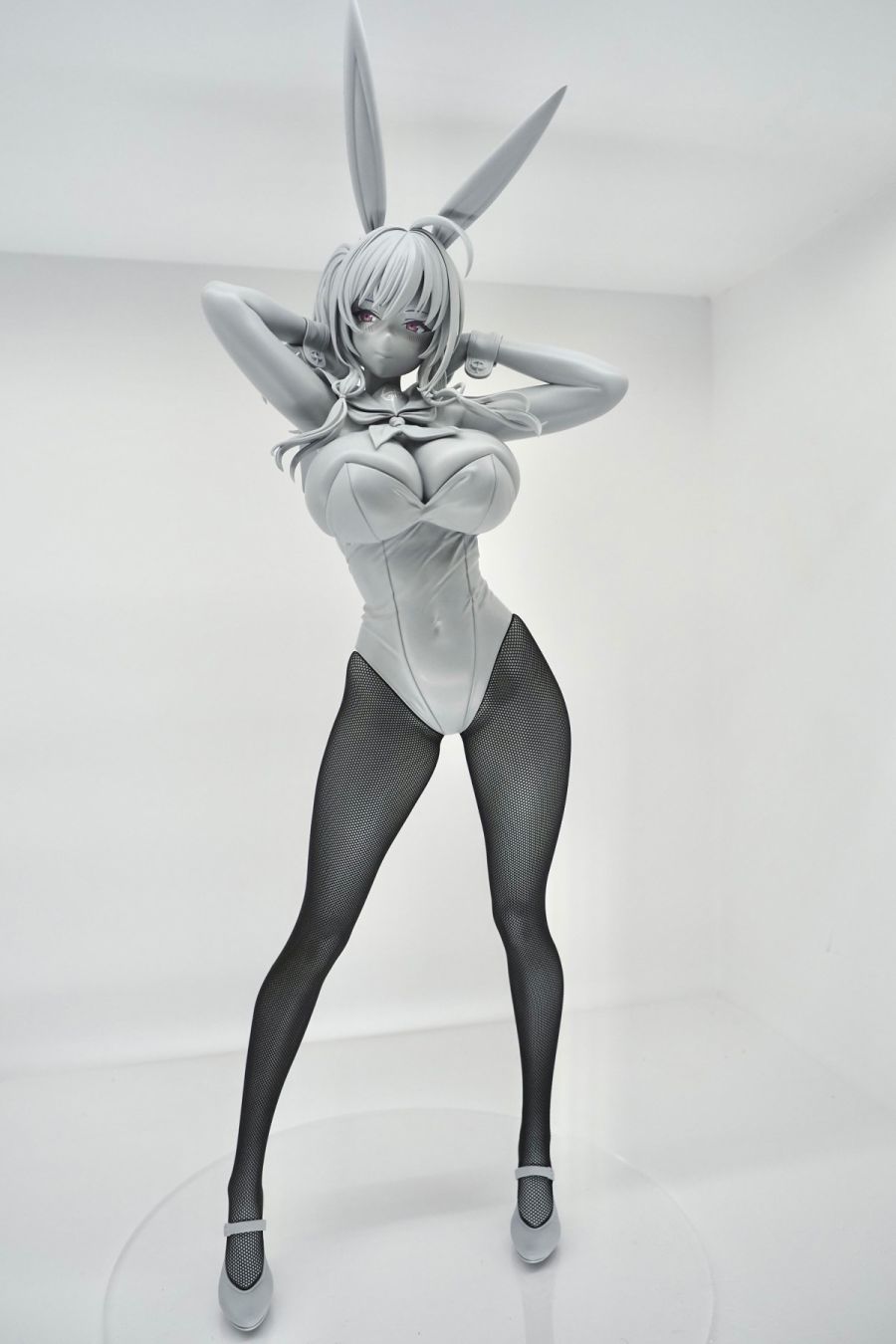 [FREEing] 1/4 B 스타일 아주르 레인 계열 원형 전시 사진_1.jpg