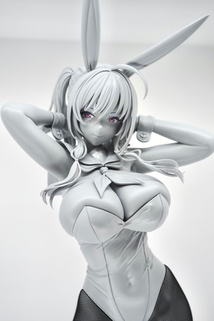 [FREEing] 1/4 B 스타일 아주르 레인 계열 원형 전시 사진_3.jpg