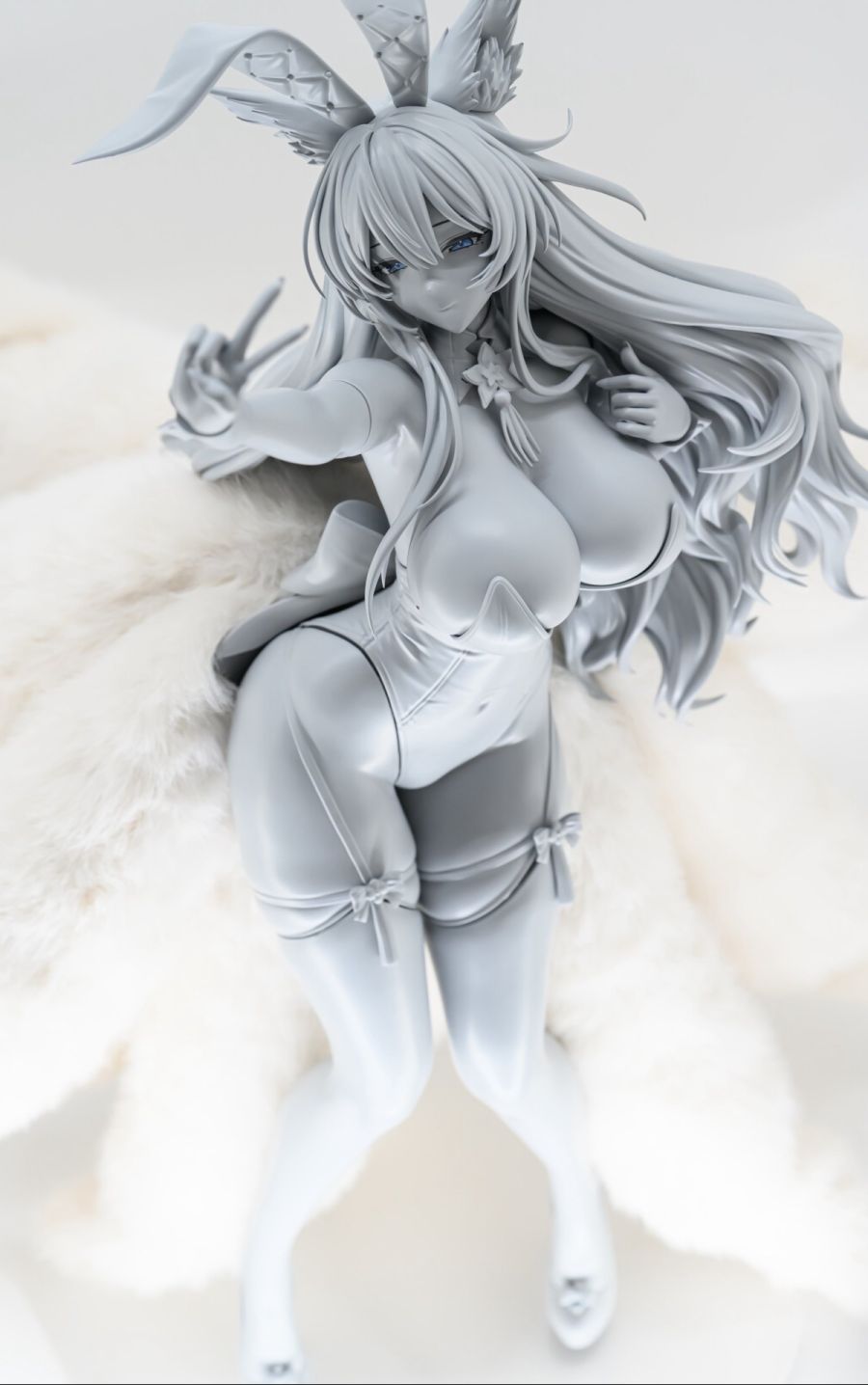 [FREEing] 1/4 B 스타일 아주르 레인 계열 원형 전시 사진_8.jpg