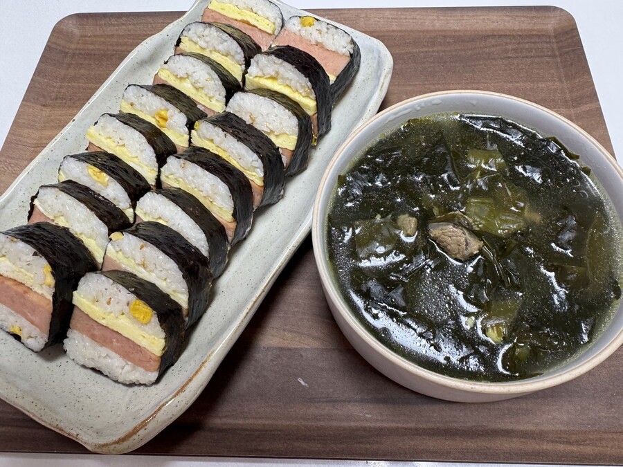 만들어 먹은 스팸무스비~~~_1.jpg