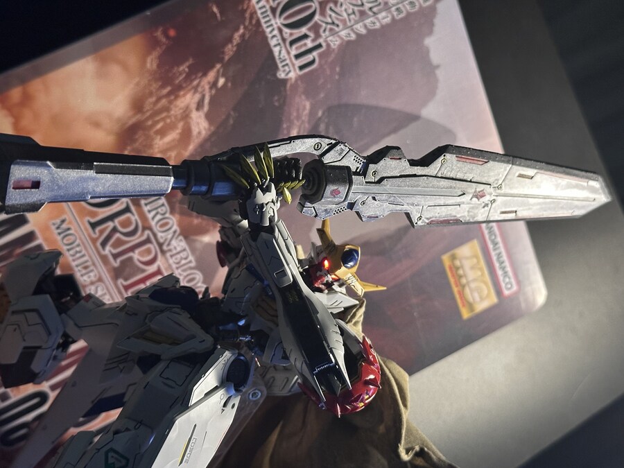 MG 발바토스 루푸스 + led + 아크릴스탠드_16.jpg