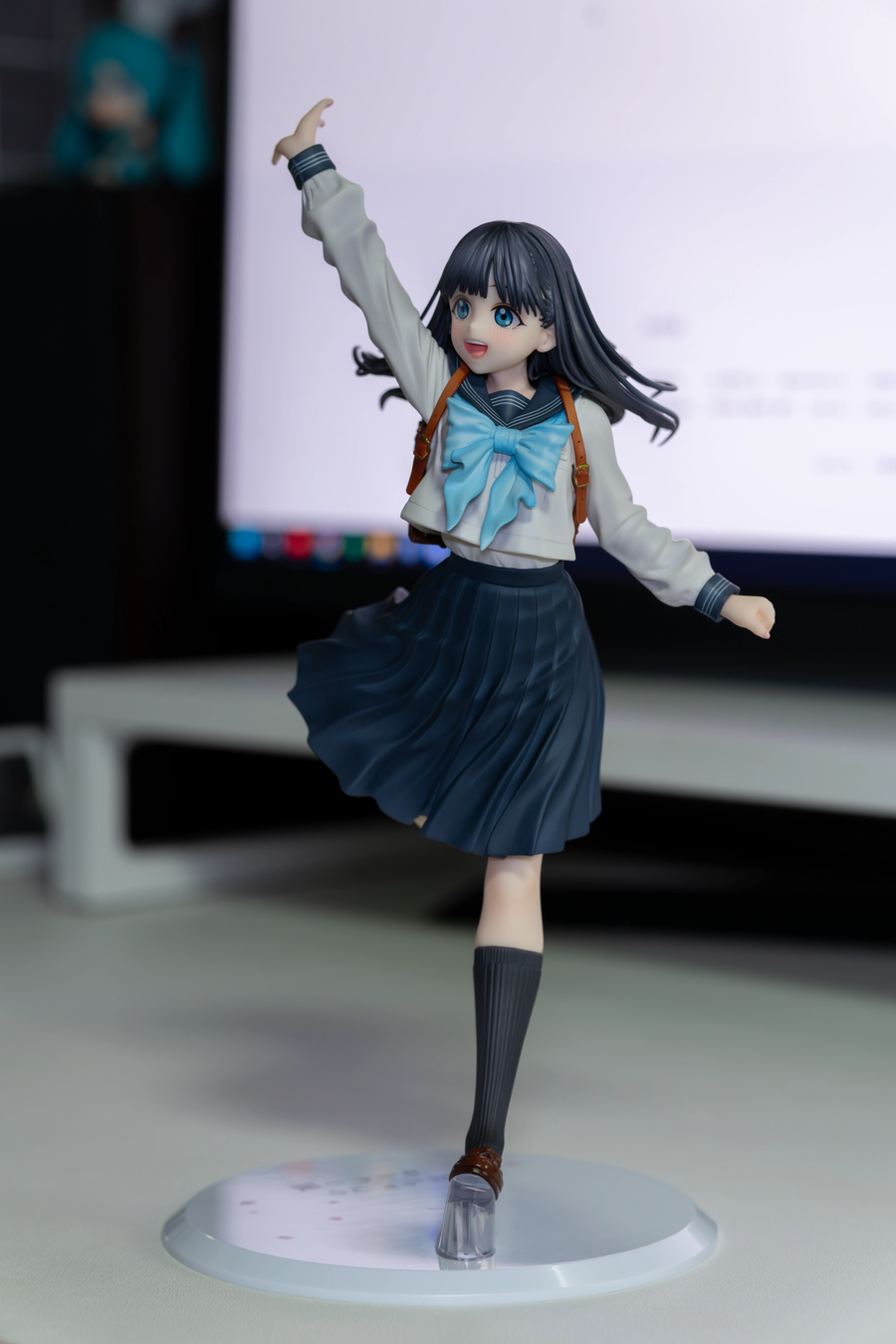 오늘 도작한 아케비 피규어.jpg_2.webp