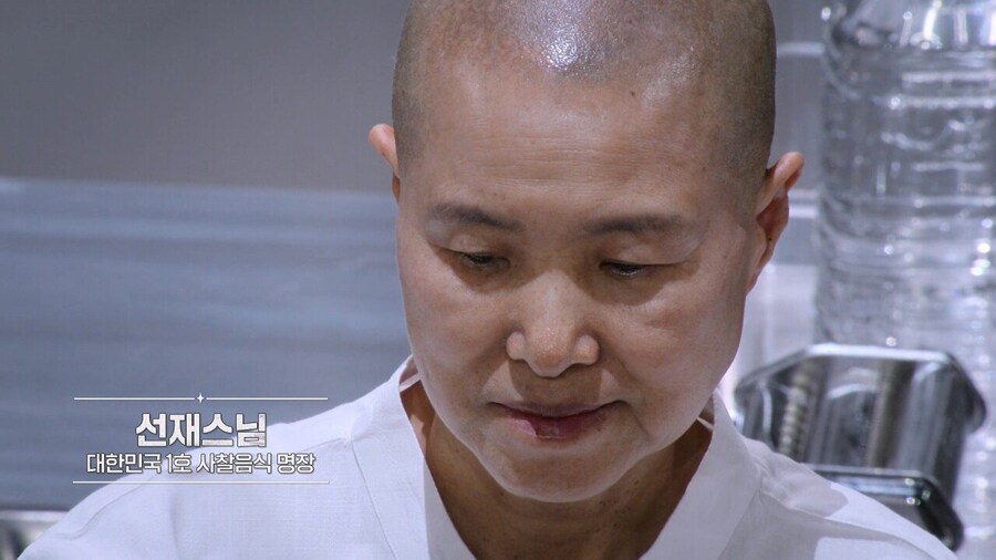스님이 돼지국밥집 사장님을 대결상대로 고른 이유.jpg_1.jpg