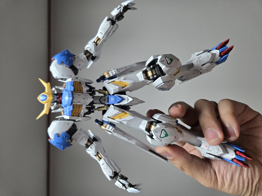 MG 발바토스 루프스 첫 도색작_2.jpg