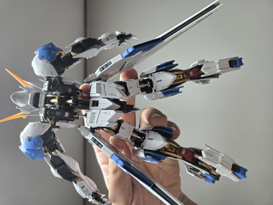 MG 발바토스 루프스 첫 도색작_3.jpg