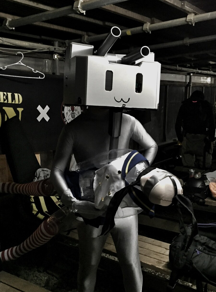 서바이벌 게임용 동인 굿즈를 만들던 일러레 근황_3.jpg