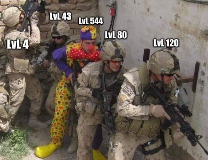 서바이벌 게임용 동인 굿즈를 만들던 일러레 근황_5.jpg