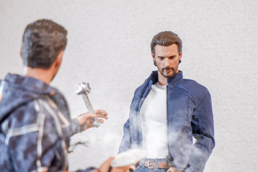 MCU)캡 : 방패가 어디갔나 모르게..._2.jpg