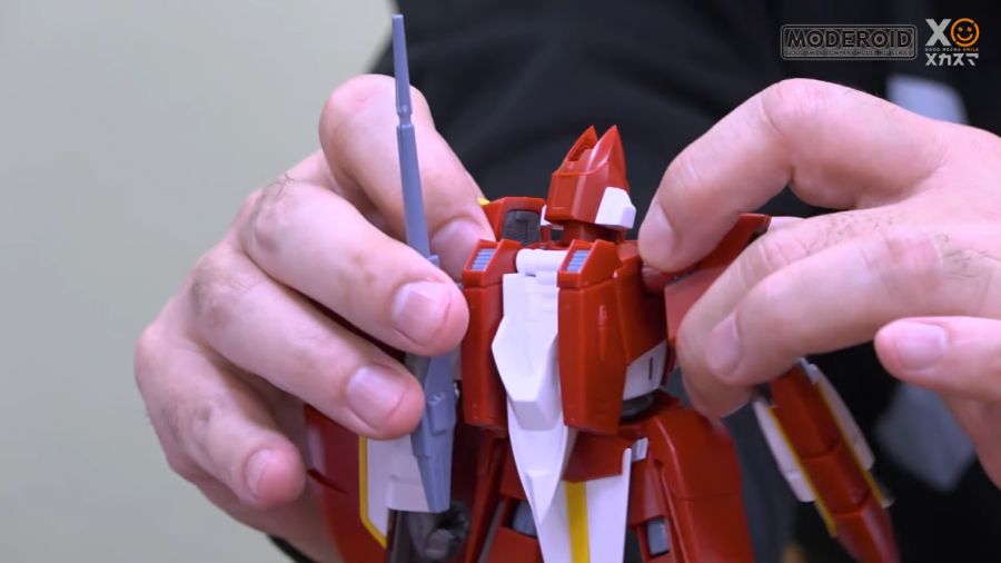 [굿 스마일] MODEROID 가리안 중장 改 개발담 영상 (스크롤 주의)_13.png