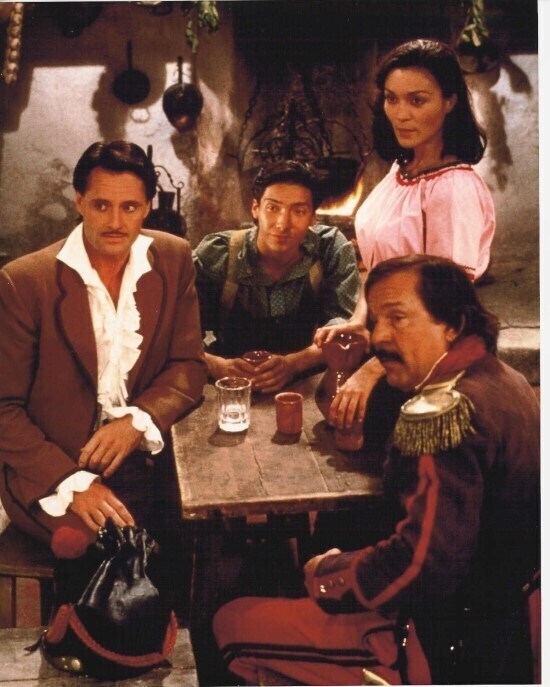 조로 (외화) 오프닝_1.jpg