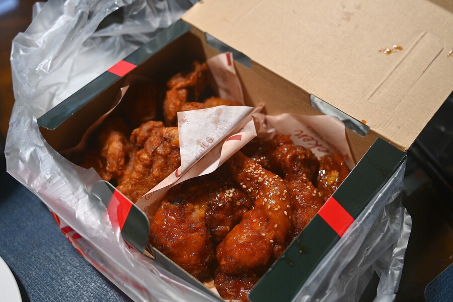 퇴근후 대충 사묵는 페리카나 반반치킨;ㅎ_2.jpg