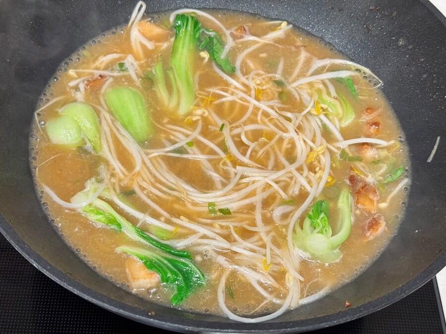 사리곰탕 미소라멘_9.jpg