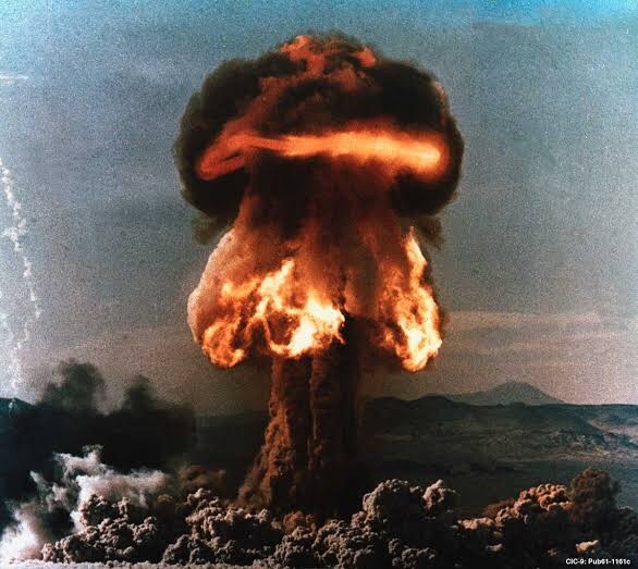 자주 쓰이는 핵폭발 장면의 원본을 알아보자_1.jpg