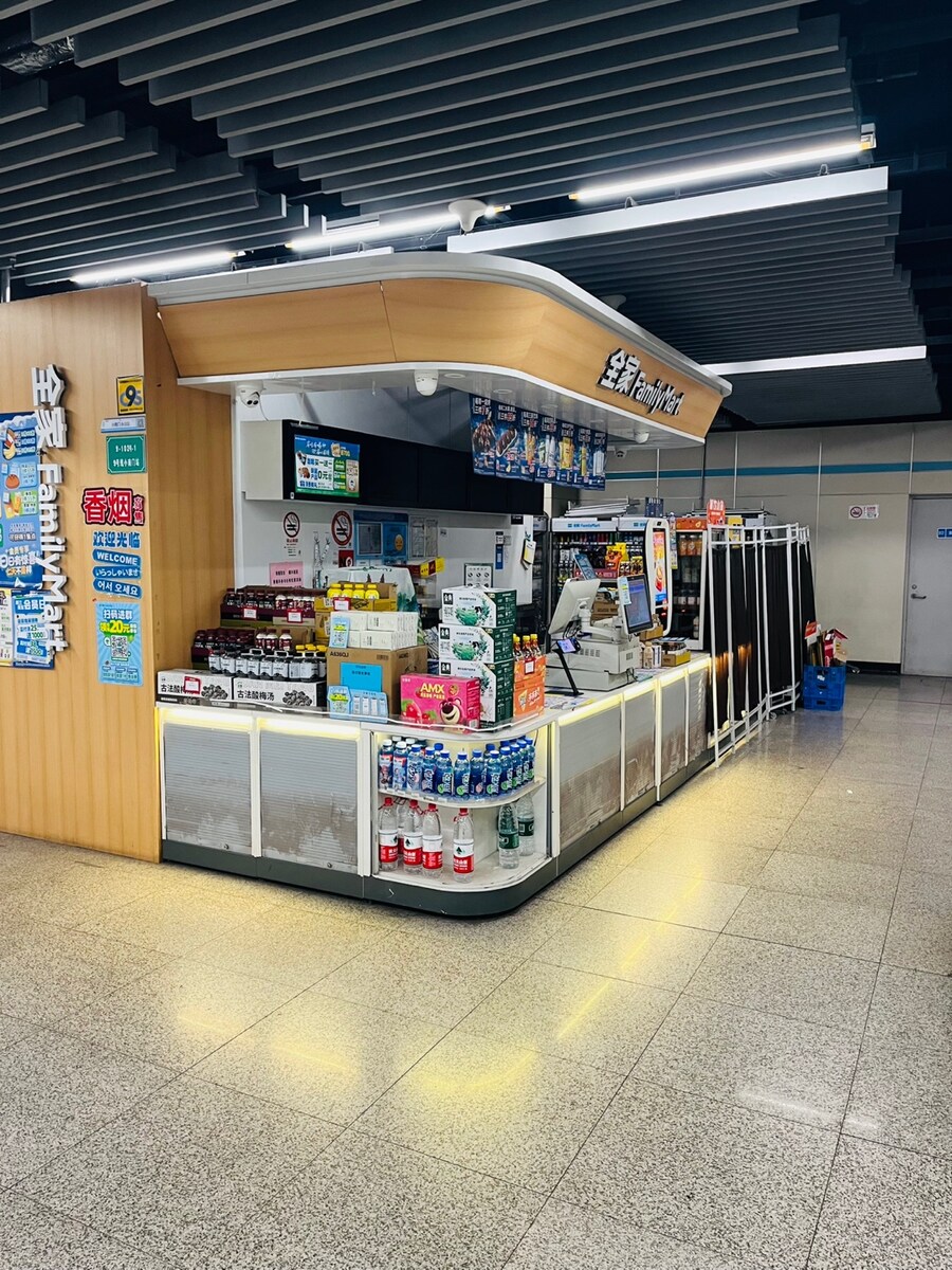 중국 상하이 소박한 숙소 혼술_2.jpg