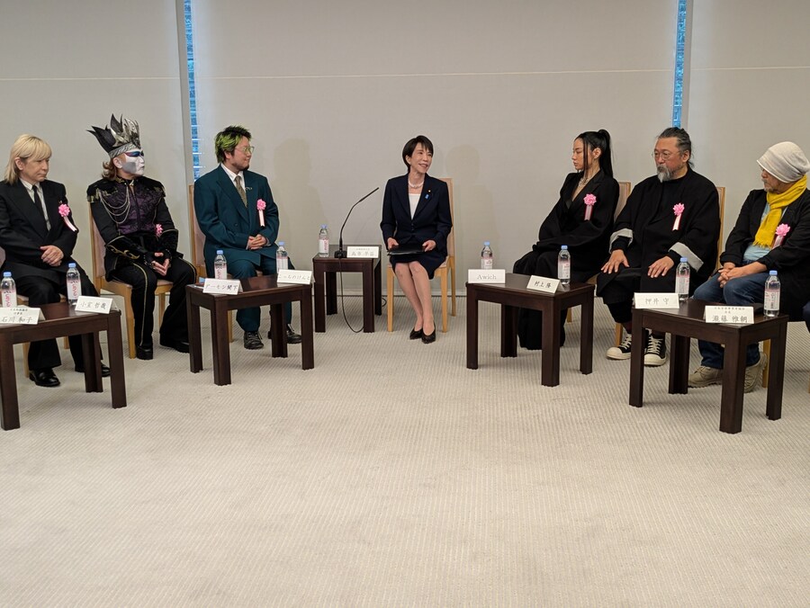 오늘자 일본 총리 트위터 근황_1.jpg