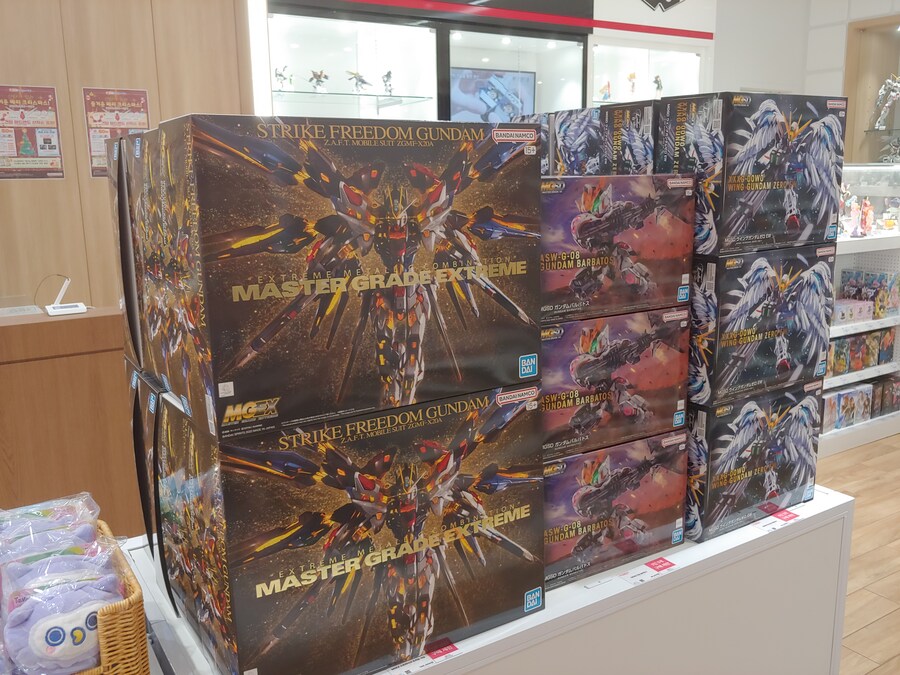 반다이에서 할인하는 30ms 5종 신세계 영등포점에서도 팝니다._3.jpg