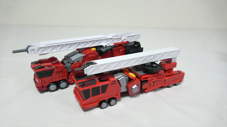 [포즈+] 메탈 시리즈 초룡신 - 빙룡 & 염룡 오타파 리뷰 영상_5.png